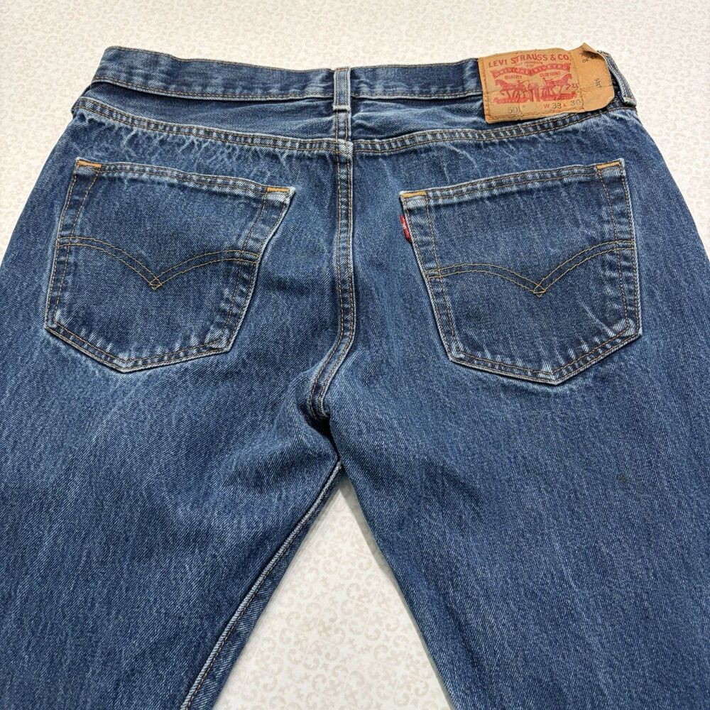 Levi’s 501 Original Fit Jeans Button Fly Straight Leg Denim Authentic (33x30)